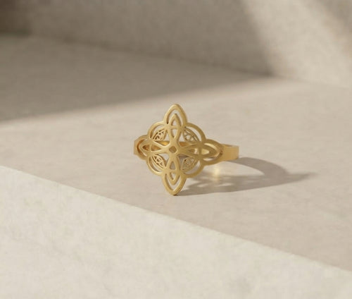 Anillo nudo celta dorado acero inoxidable - Soul Marks